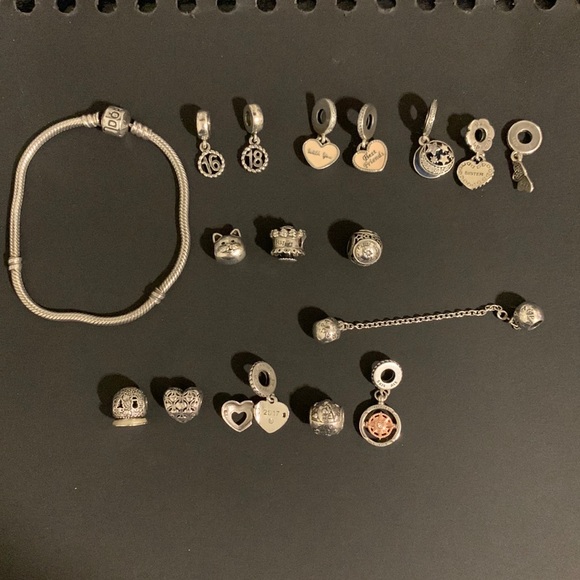 AUTHENTIC PANDORA BEST FRIEND CHARM - Picture 2 of 2